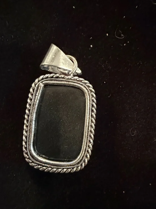 Sterling Silver White Opal-like Glass Pendant Necklace - Picture 4 of 5